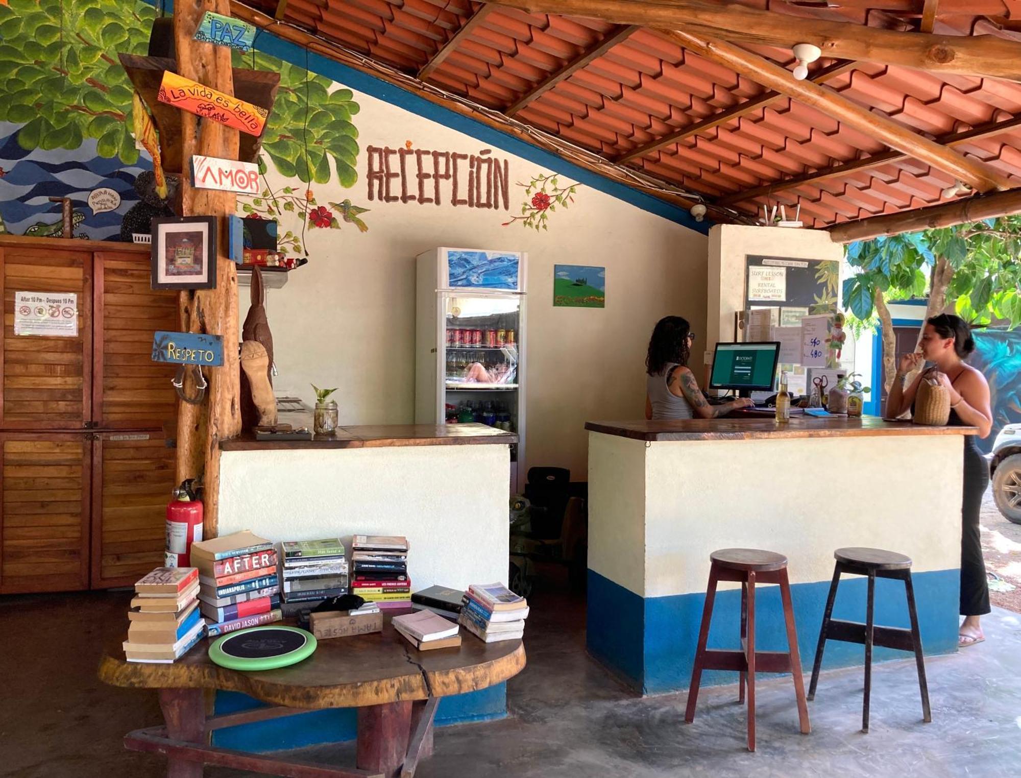 Tamahostel & Glamping Tamarindo Exteriör bild